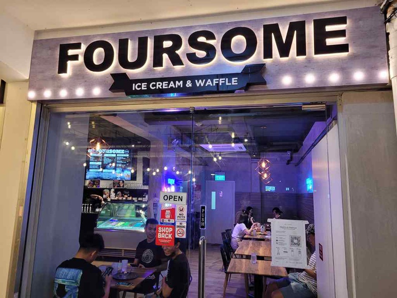 foursome-icecream-10.jpg