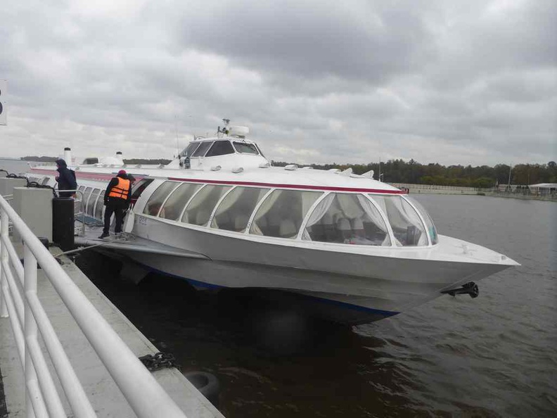 The hydrofoil boat. A pure Russian thoroughbred which whizzes you from the heart of St Petersburg to Peterhof Grand Palace in under 40 minutes