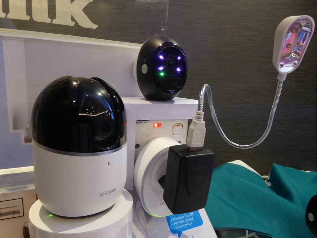 The motion tracking smart IP dome camera