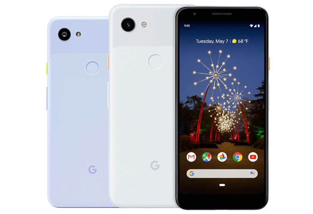 The two sizes of the Pixel 3a family with the larger 3a XL