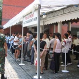 The queue to the live firing area...