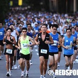 Shaun in the 2007 Standard Chartered Marathon (Photo by Redsports.sg)