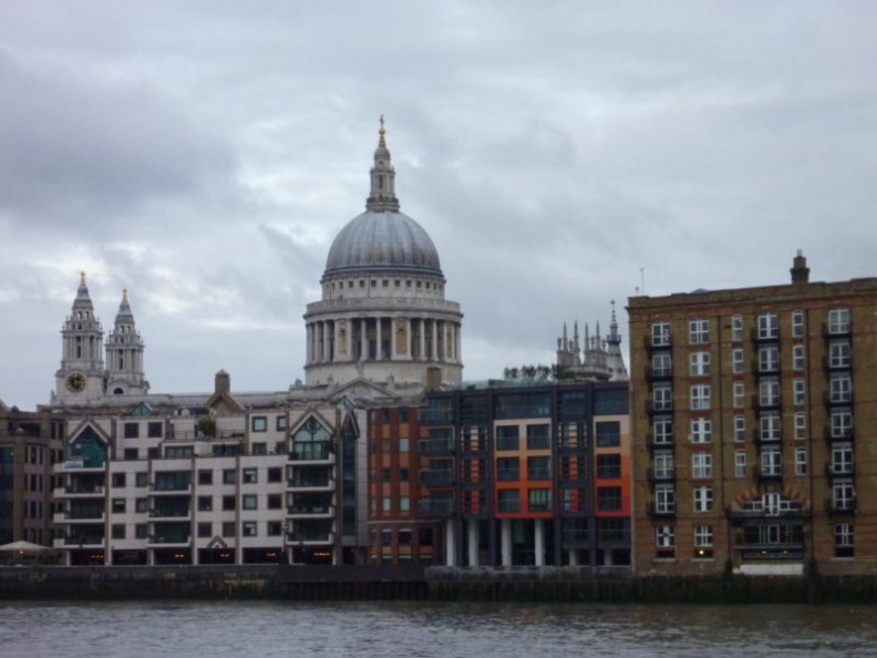 I spy a St Pauls with 3x telephoto