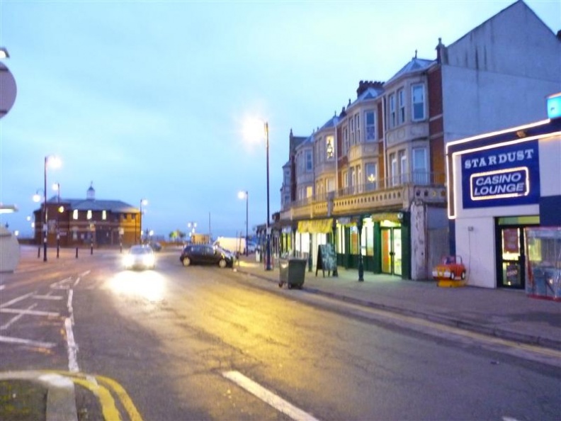 We had dinner by a nearby pub, which served fairly descent food