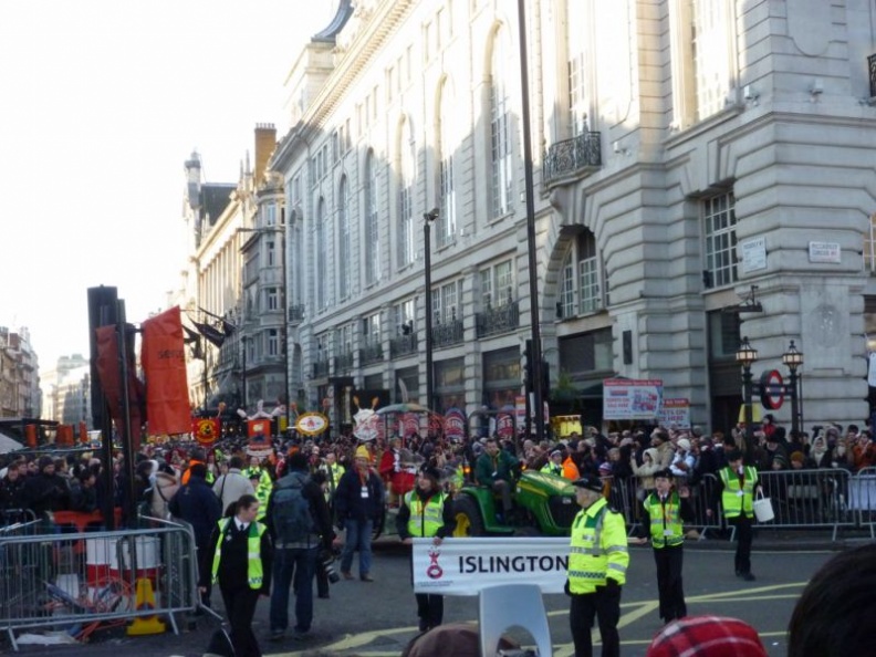 sc_london2010_nydparade_20.jpg