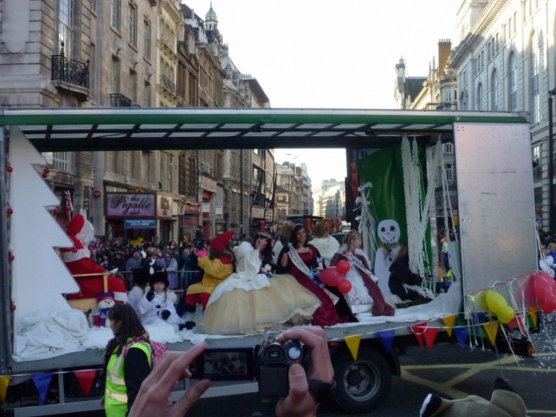 sc_london2010_nydparade_24.jpg