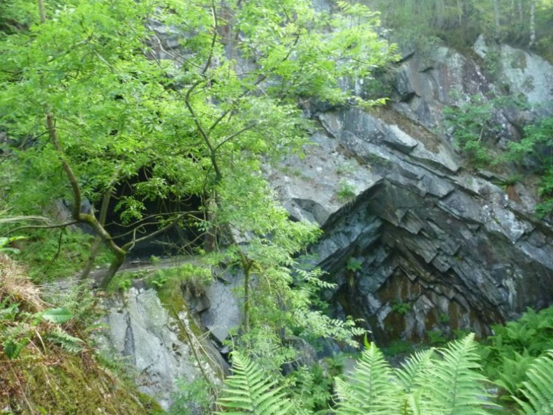 rydal_lake_cave_113.jpg