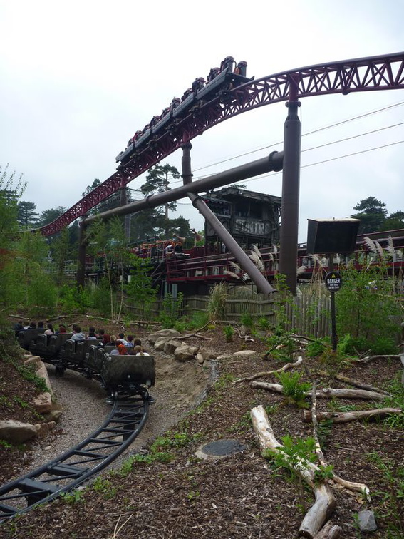 Two intamin coaster trains in one shot!