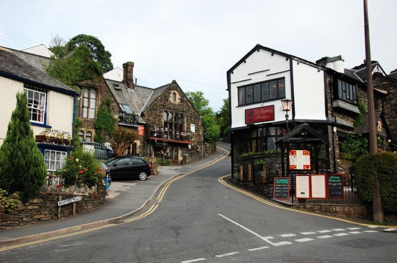 Checking out the pubs and noms in the area