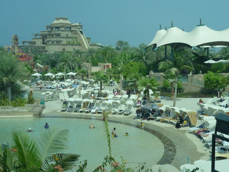 Overview of the Atlantis waterpark