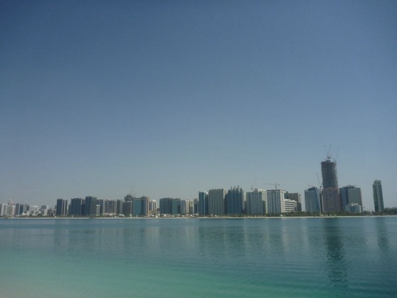Offering breathtaking sights of the Abu Dhabi skyline