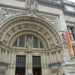 The V&amp;A museum main entrance