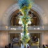 Overal shot of the glass sculpture