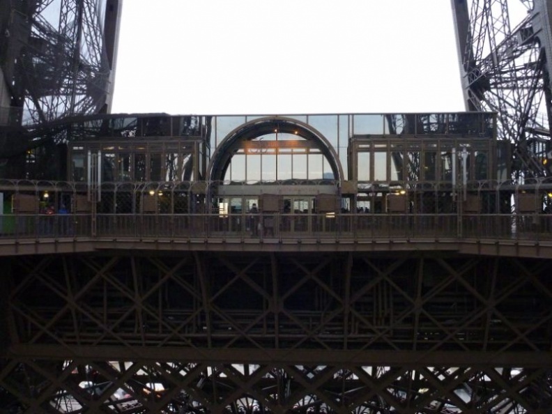 eiffel_tower_068.jpg