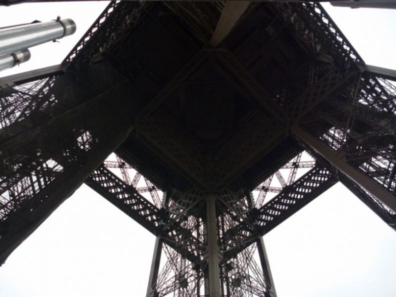 eiffel_tower_066.jpg