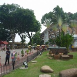 Cannons along Jalan Kota