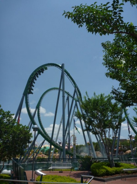 The Hulk coaster boomerang