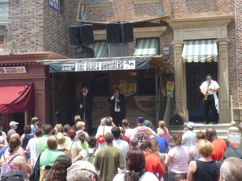 with the blues brothers street show!