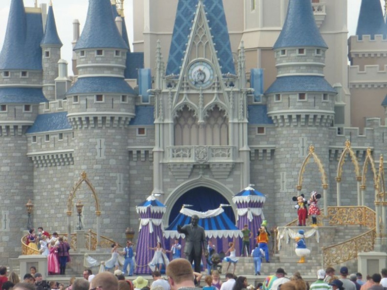 disney_magic_kingdom_220.jpg