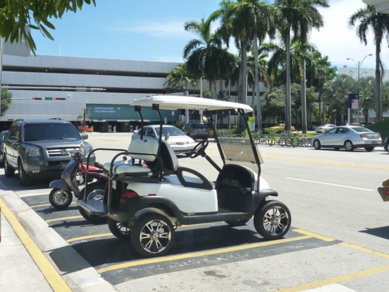 diggin the buggy sport rims. :3