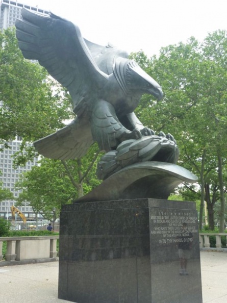 Statues by the memorial