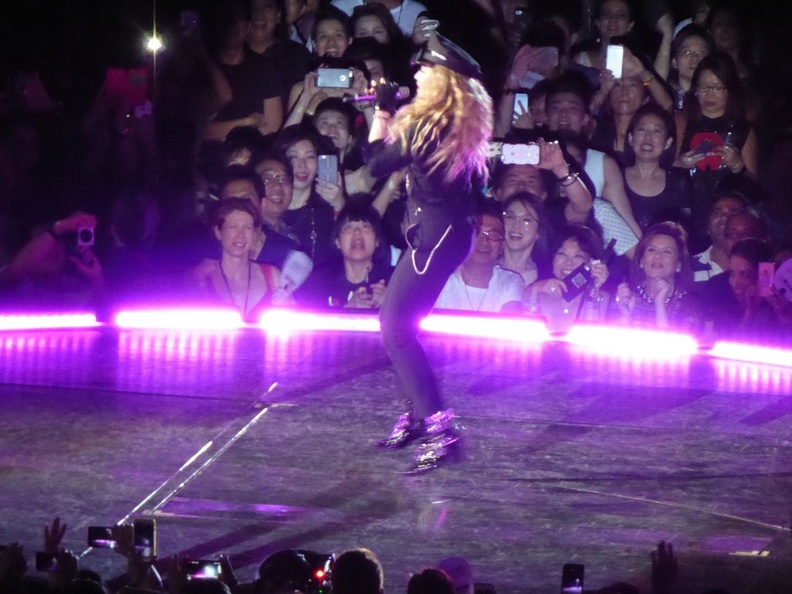 madonna_rebel_heart_sg_16_01.jpg