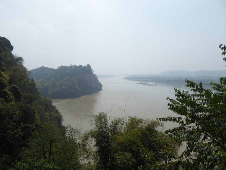 leshan_buddha_110.jpg