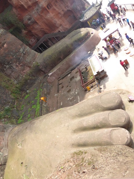 leshan_buddha_181.jpg