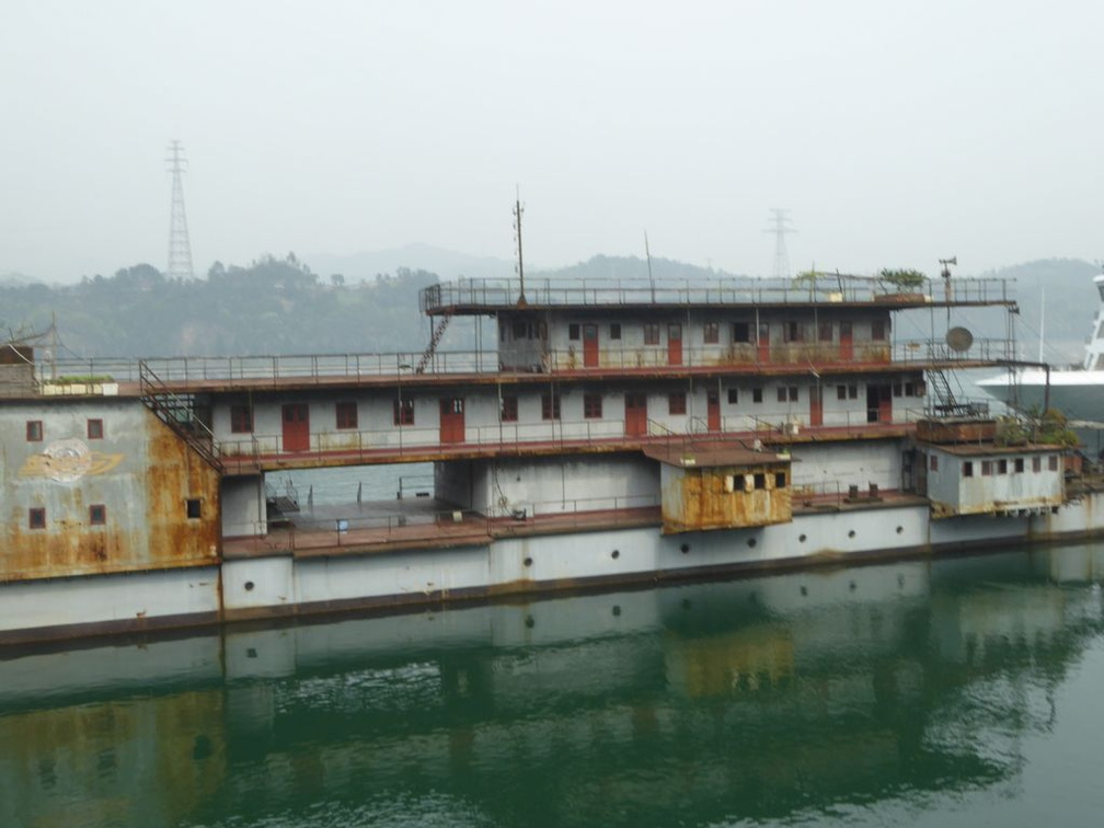 three gorges dam 102