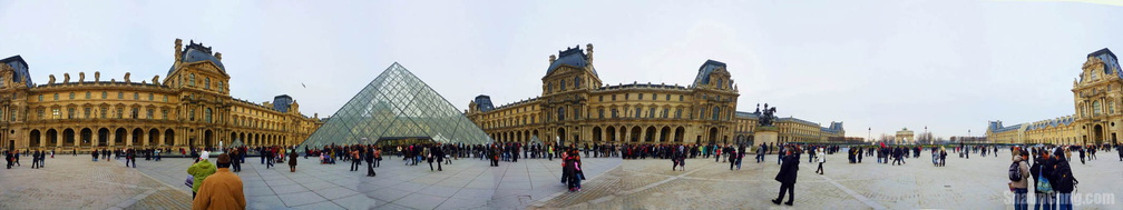 sc louvre exterior