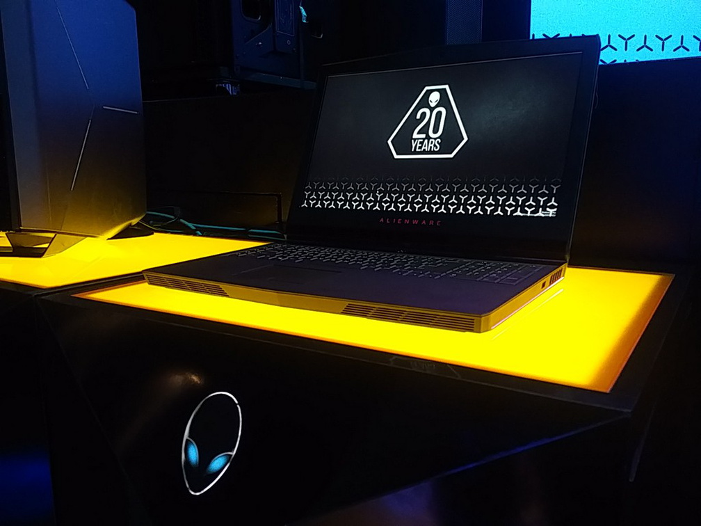 alienware dell 20 anni 27