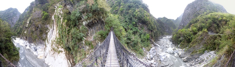 taroko-suspension-rope-bridge