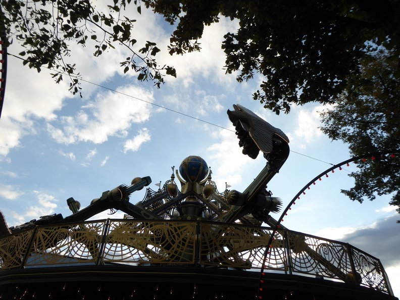 tivoli-gardens-copenhagen-103.jpg