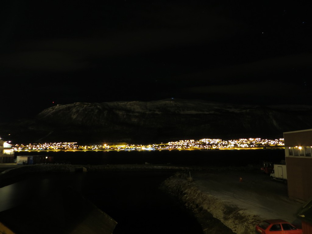 norway-tromso-northern-lights-001