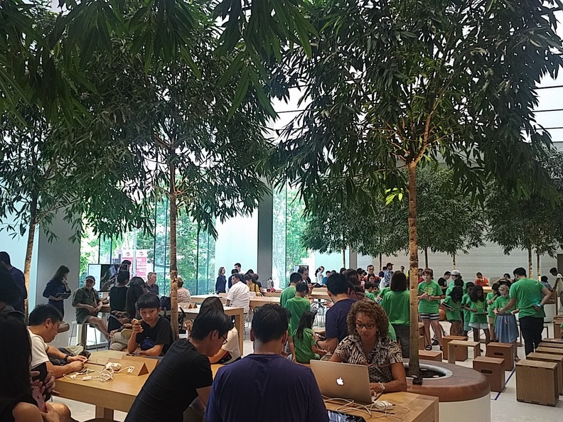 apple-store-singapore-008