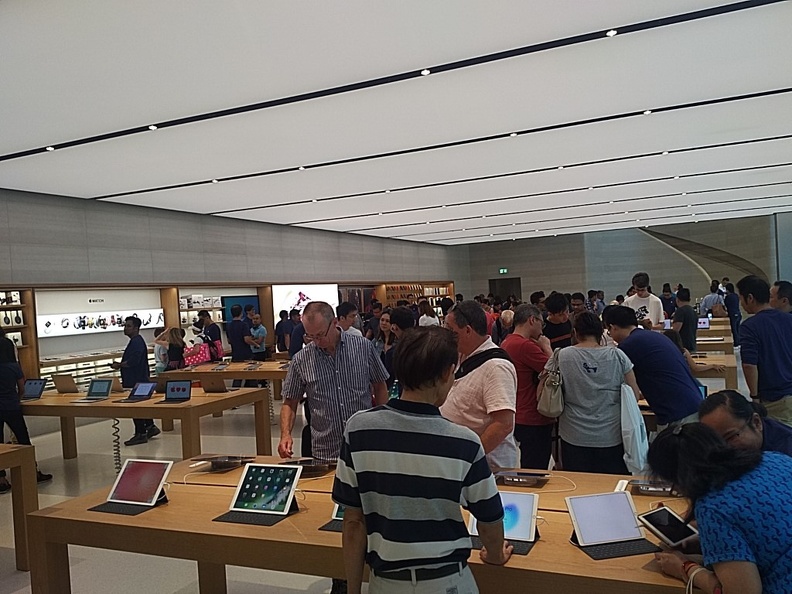 apple-store-singapore-010