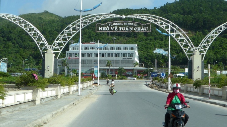 vietnam-ha-long-bay-2017-004