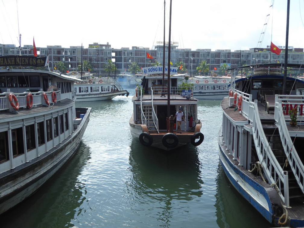 vietnam-ha-long-bay-2017-016