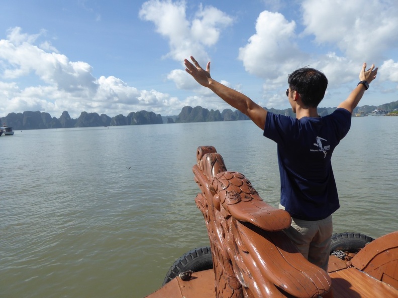 vietnam-ha-long-bay-2017-021