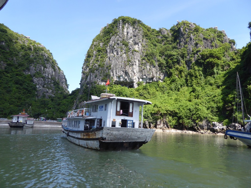 vietnam-ha-long-bay-2017-043