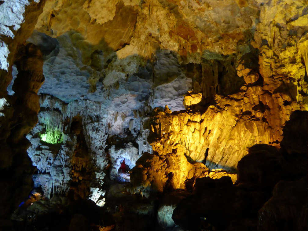 vietnam-ha-long-bay-2017-054