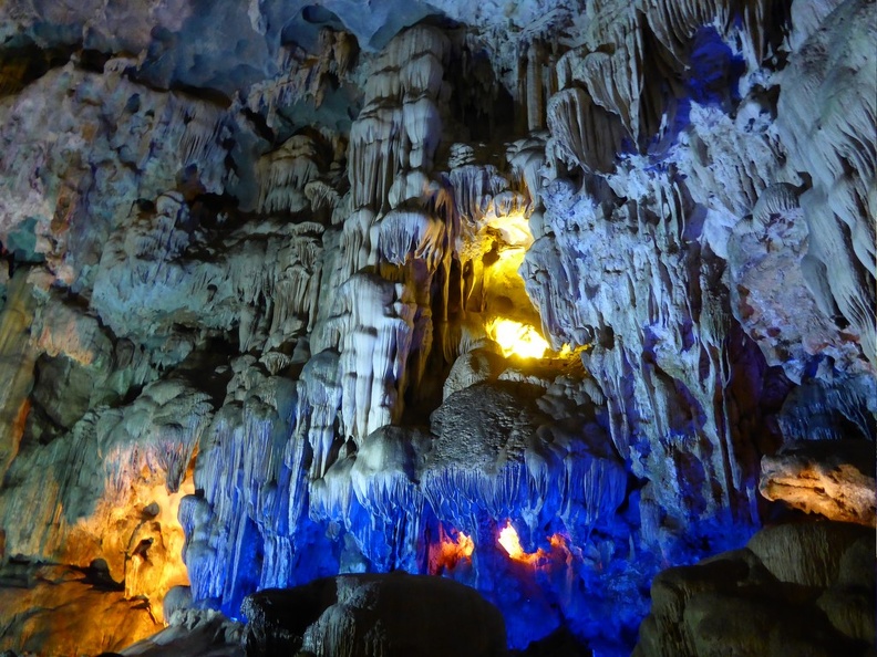 vietnam-ha-long-bay-2017-059