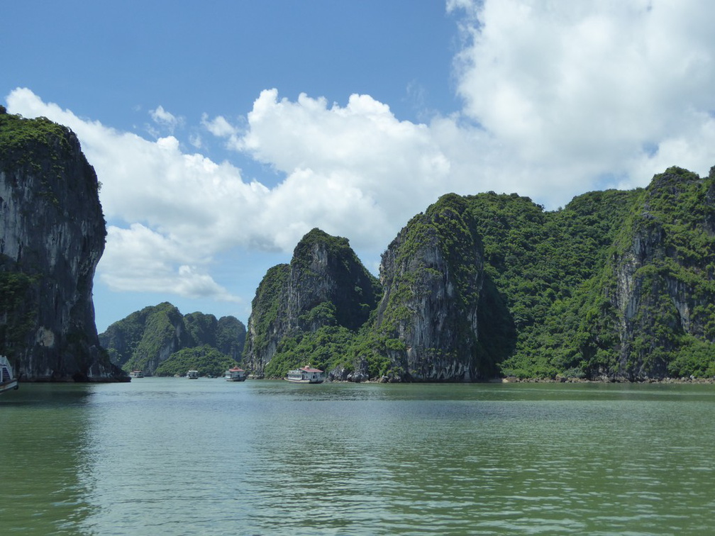 vietnam-ha-long-bay-2017-098