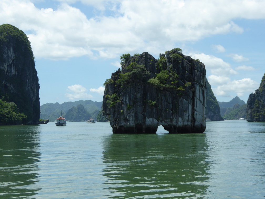 vietnam-ha-long-bay-2017-102