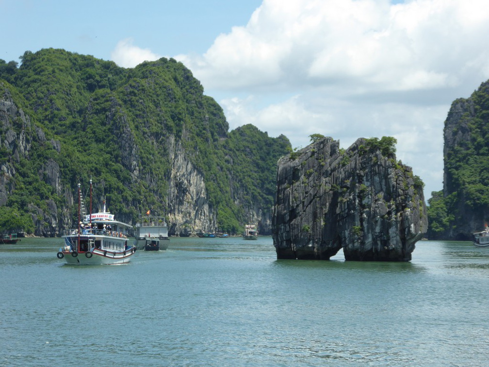 vietnam-ha-long-bay-2017-106