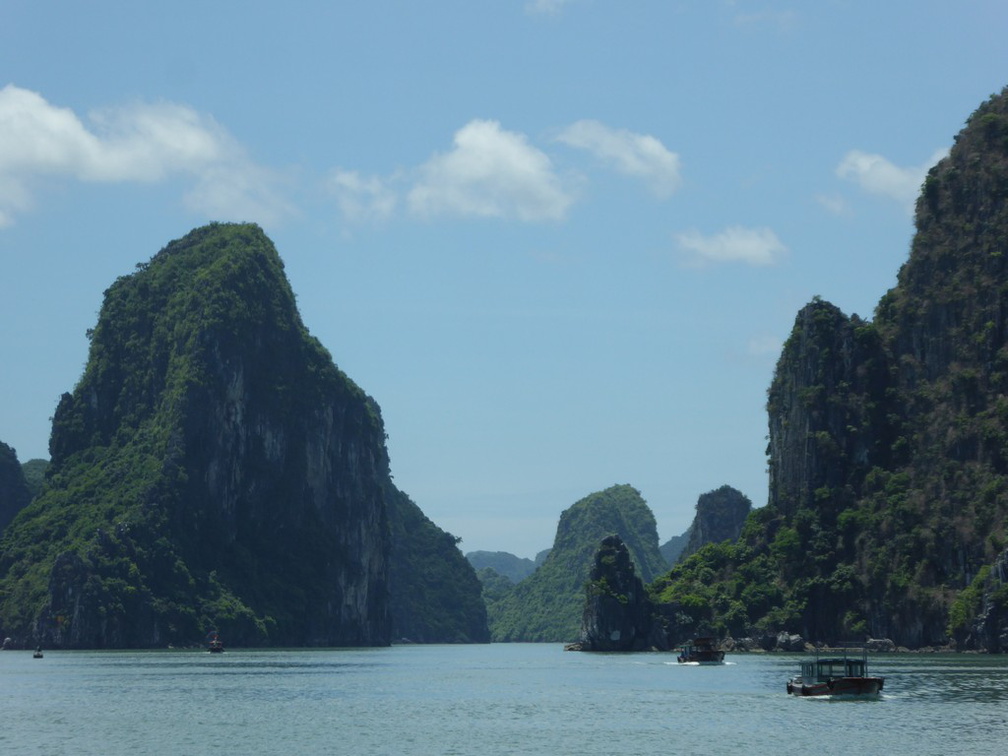 vietnam-ha-long-bay-2017-111