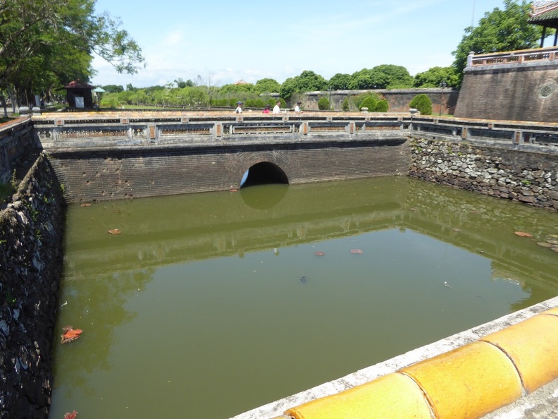 hue-imperial-citadel-vietnam-009