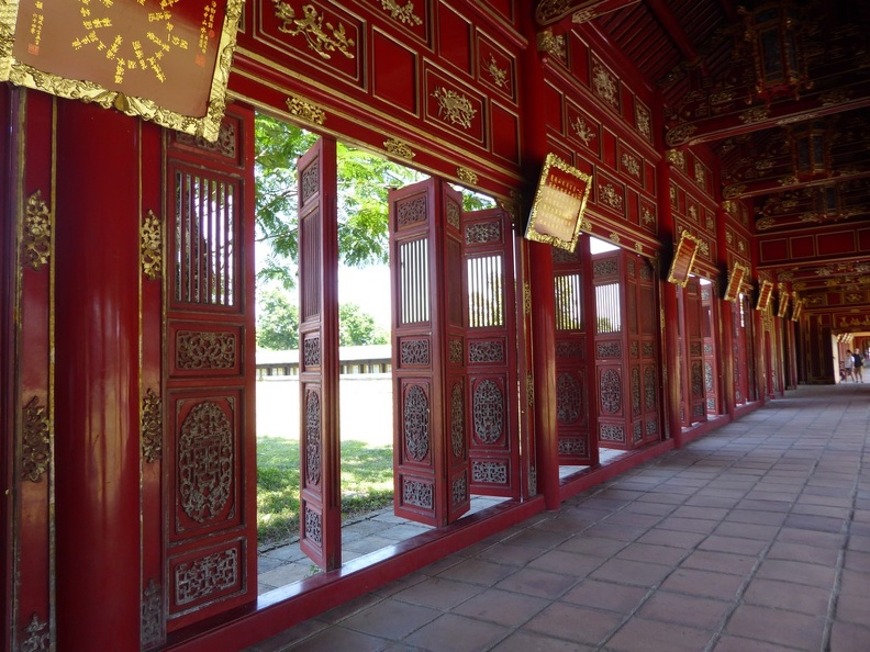 hue-imperial-citadel-vietnam-038