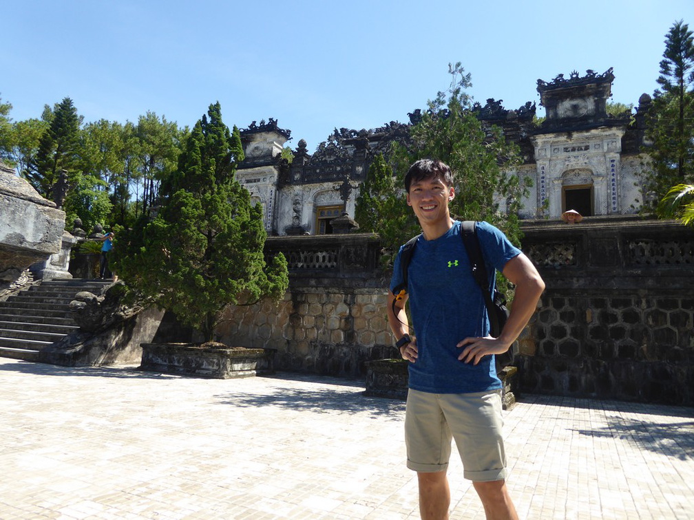 vietnam-khai-dinh-king-tomb-038