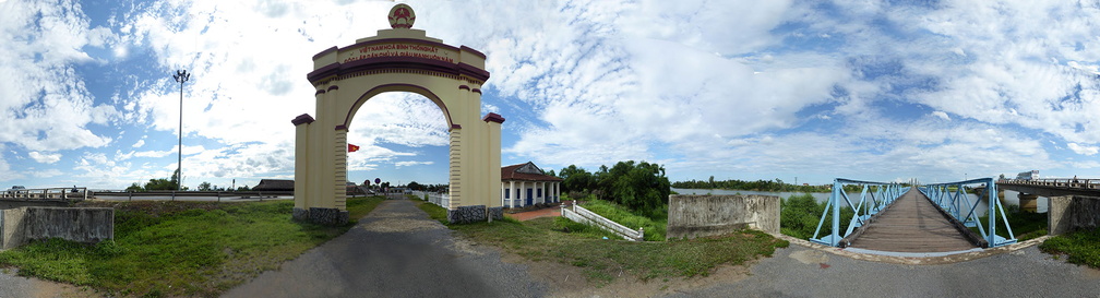 Panorama of the Hien Luong bridge from North side